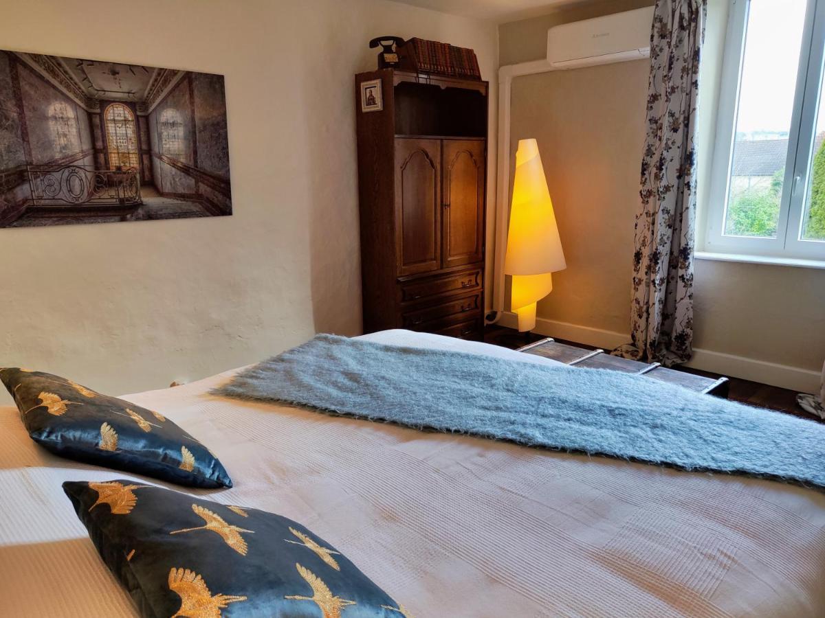 Maison Egalite Melay  Екстериор снимка