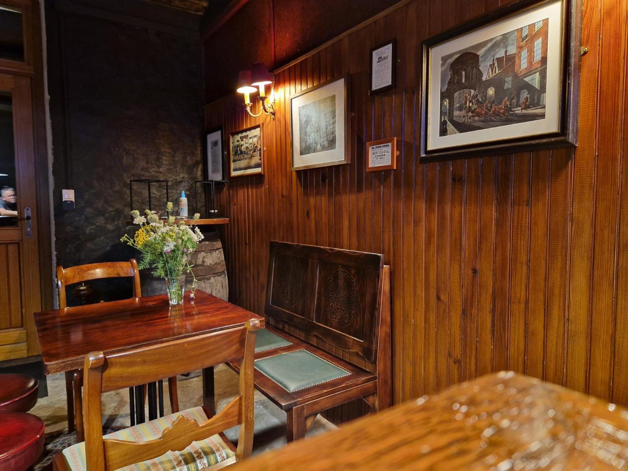 Maison Egalite Melay  Екстериор снимка